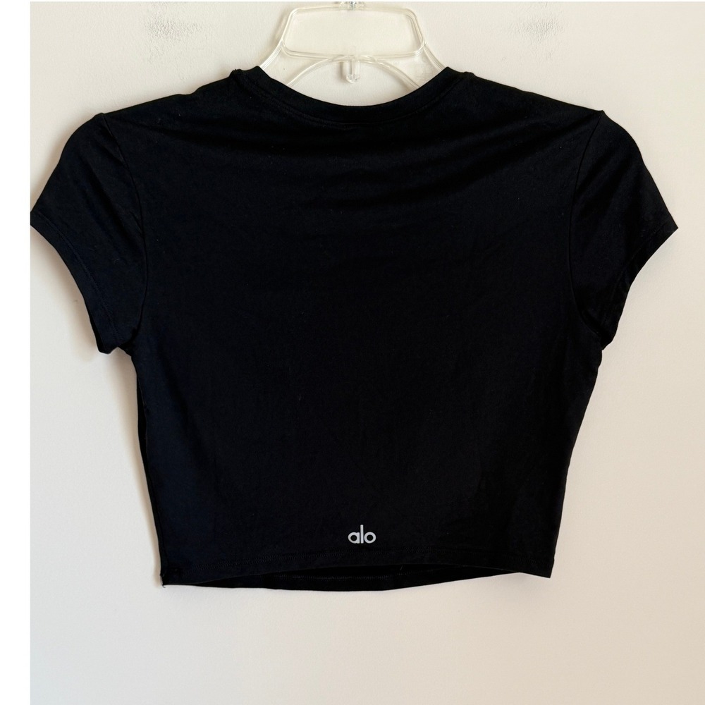 Alo Yoga Crop Top Womens XS Black Short Sleeve Crew Neck Activewear
